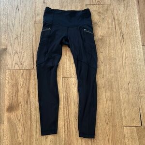 Lululemon Athletica Black Ankle Cropped Pants